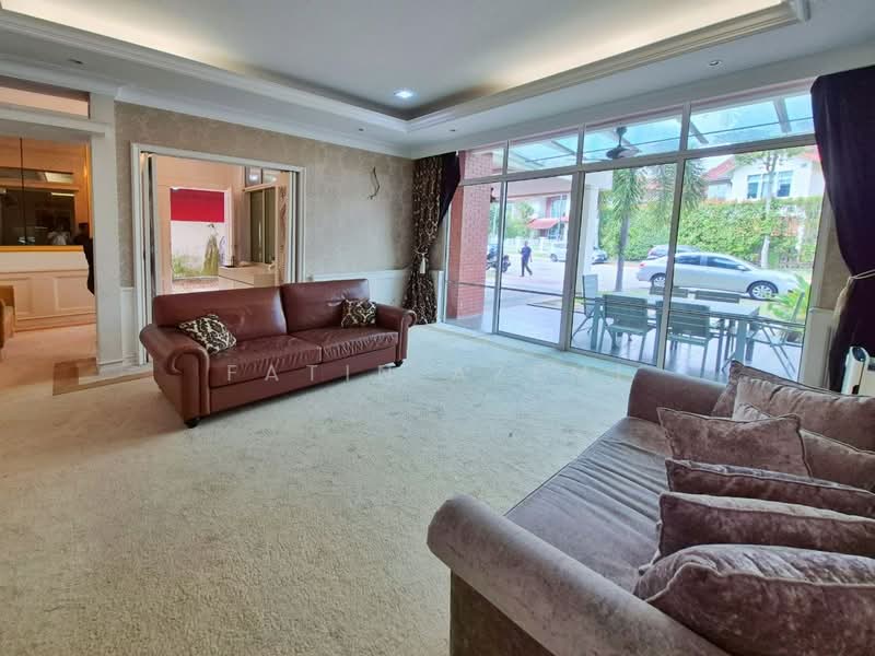 Rumah Berkembar untuk Dijual di Saujana (Selangor) - Fatin Azemi - Living Room - PropertyGuru.com.my