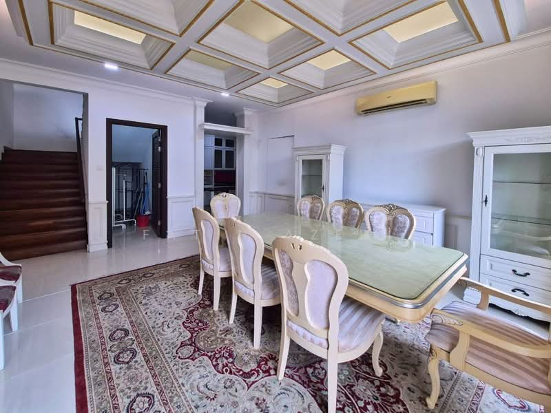 Rumah Berkembar untuk Dijual di Saujana (Selangor) - Fatin Azemi - Dining Room - PropertyGuru.com.my