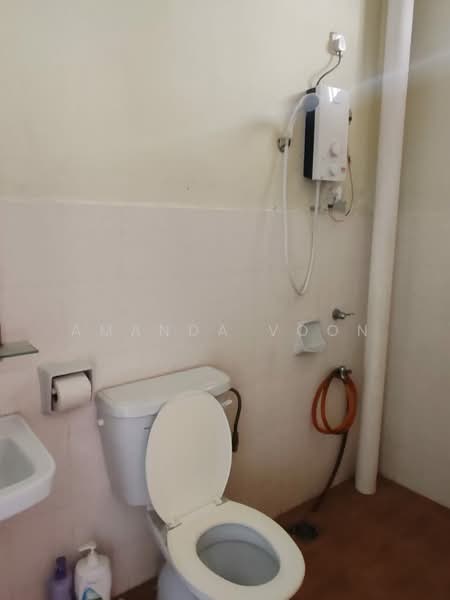 Rumah Teres 2-Tingkat untuk Disewa di Taman Nusa Indah (Iskandar Puteri (Nusajaya)) - Amanda Voon - Bathroom - PropertyGuru.com.my