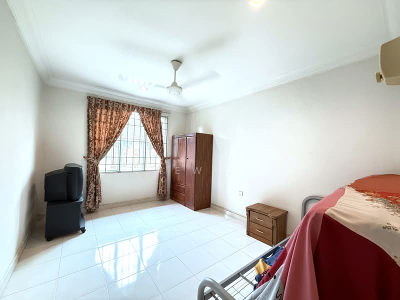 Bungalow House for Sale in Country Heights (Kajang) - Kew . - Bedroom - PropertyGuru.com.my