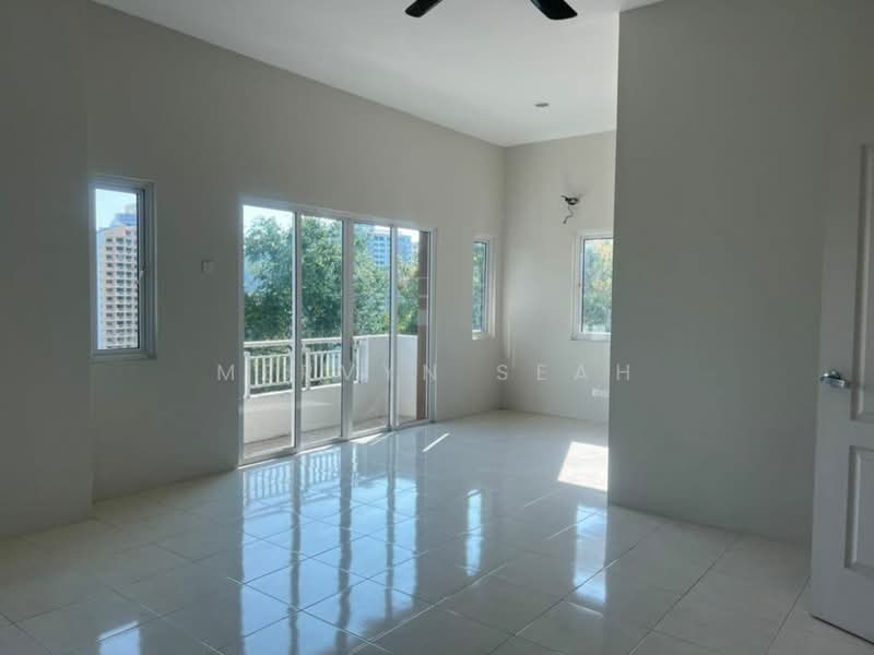 Pangsapuri untuk Dijual di Sierra Vista Apartment - Mervyn Seah - Balcony - PropertyGuru.com.my