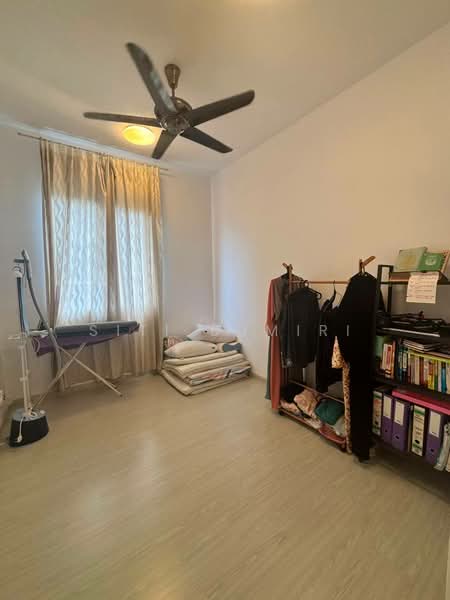 Kondominium untuk Dijual di The Hamilton - Siti Sumiri - Bedroom - PropertyGuru.com.my