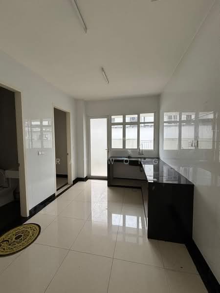 Cluster House for Rent in Setia Tropika (Johor Bahru) - Ray Wong - Kitchen - PropertyGuru.com.my