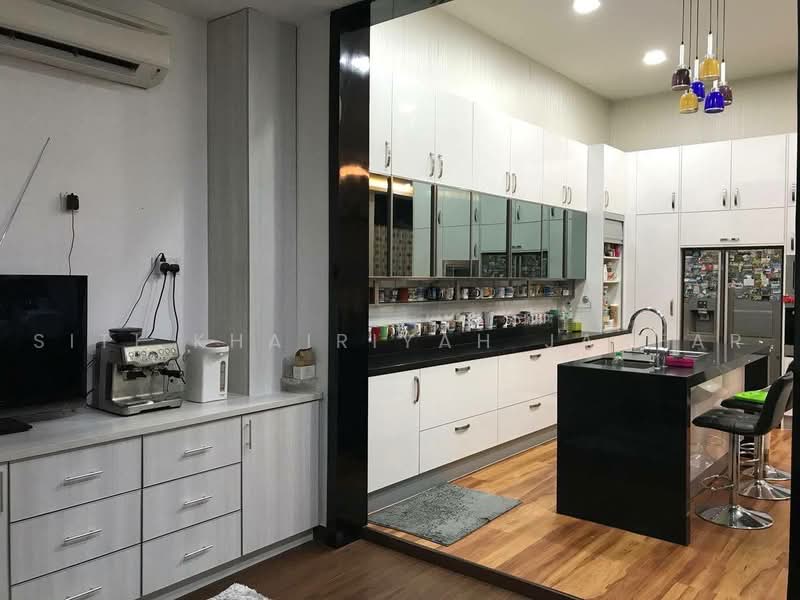 Rumah Berkembar untuk Dijual di Bukit Jelutong (Shah Alam) - SITI KHAIRIYAH JAAFAR - PropertyGuru.com.my