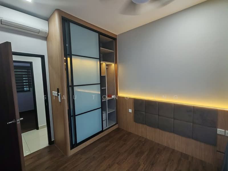 Service Residence for Sale at Veranda Residence - Siau Tong Ling - Bedroom - PropertyGuru.com.my