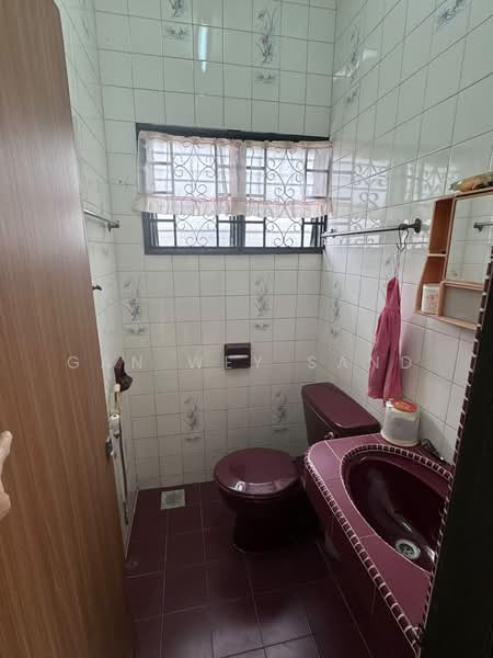Rumah Teres untuk Dijual di Puchong (Selangor) - GAN WEY SAND - Bathroom - PropertyGuru.com.my