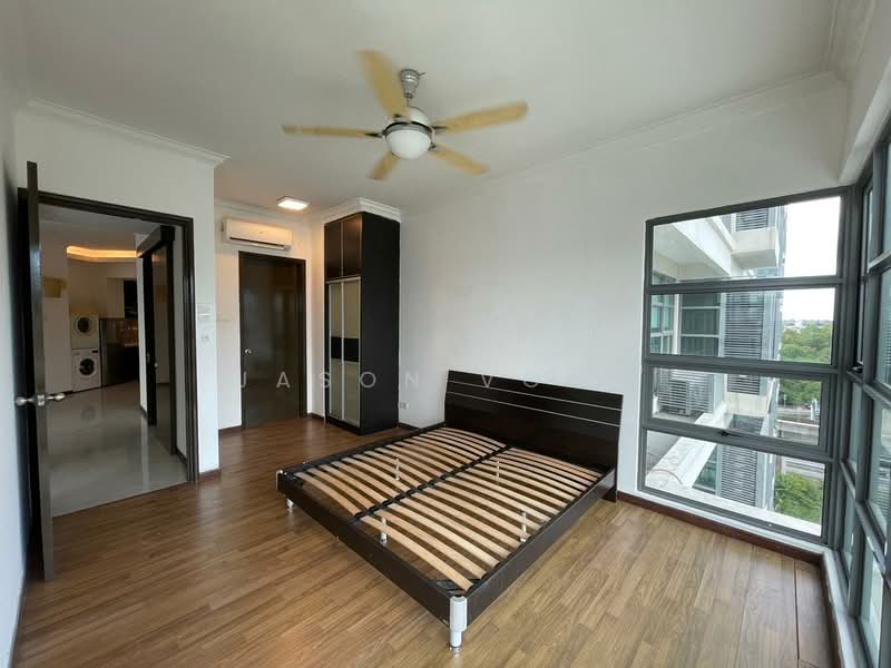 Kediaman Servis untuk Dijual di Saujana Residency - Jason Vong - Master Bedroom - view ii - PropertyGuru.com.my