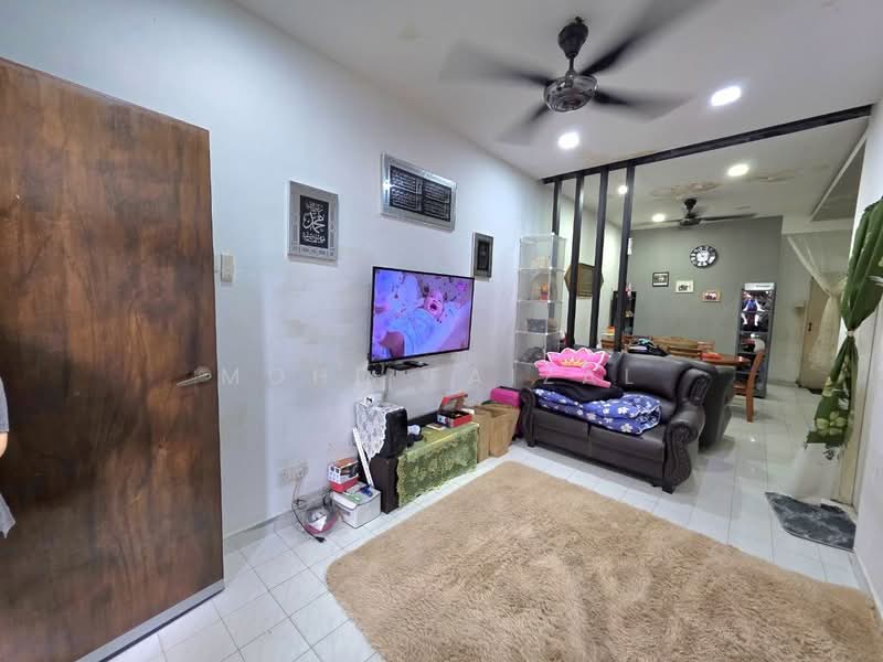 Rumah Teres 1-Tingkat untuk Dijual di Bandar Baru Bangi (Selangor) - Mohd Faizal - Living Room - PropertyGuru.com.my
