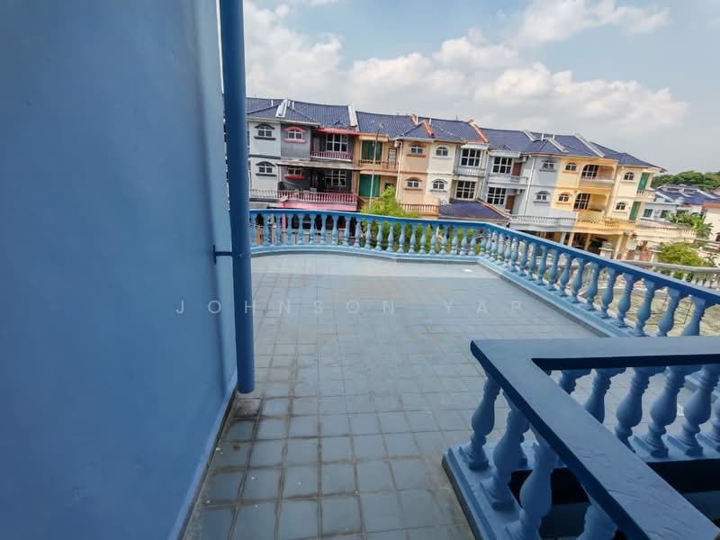 2.5-storey Terraced House for Rent in Taman Pulai Utama (Skudai) - Johnson Yap - Exterior - PropertyGuru.com.my