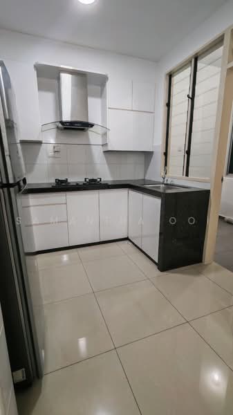 Condominium for Rent at Fairway Suites - Samantha Ooi - Kitchen - PropertyGuru.com.my