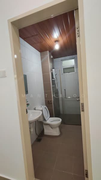 Condominium for Rent at Fairway Suites - Samantha Ooi - Bathroom - PropertyGuru.com.my