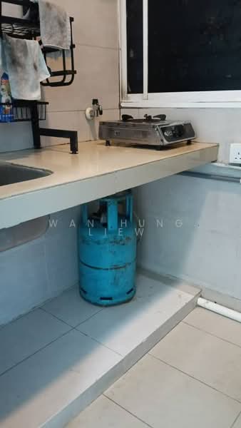 Service Residence for Sale at The Link 2 @ Bukit Jalil (Serviced Residences) - Wan Hung Liew - Kitchen - PropertyGuru.com.my