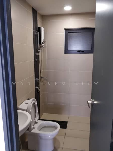 Service Residence for Sale at The Link 2 @ Bukit Jalil (Serviced Residences) - Wan Hung Liew - Bathroom - PropertyGuru.com.my