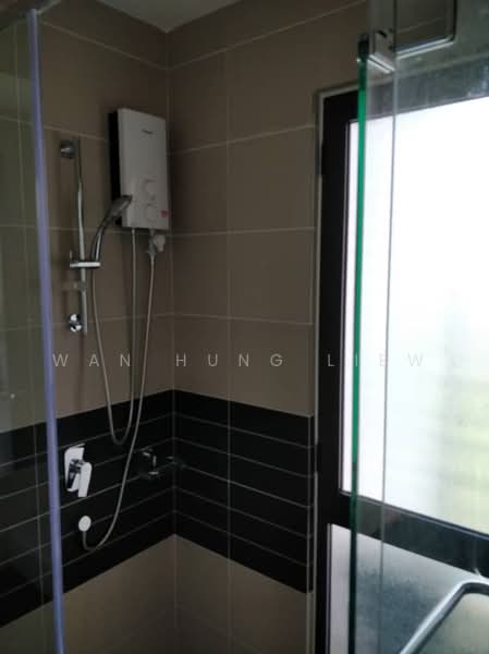 Service Residence for Sale at The Link 2 @ Bukit Jalil (Serviced Residences) - Wan Hung Liew - Bathroom - PropertyGuru.com.my