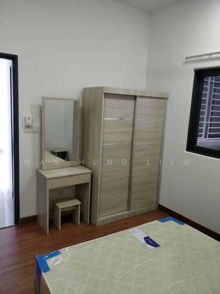 Service Residence for Sale at The Link 2 @ Bukit Jalil (Serviced Residences) - Wan Hung Liew - Bedroom - PropertyGuru.com.my