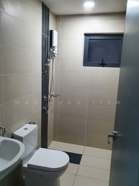 Service Residence for Sale at The Link 2 @ Bukit Jalil (Serviced Residences) - Wan Hung Liew - Bathroom - PropertyGuru.com.my
