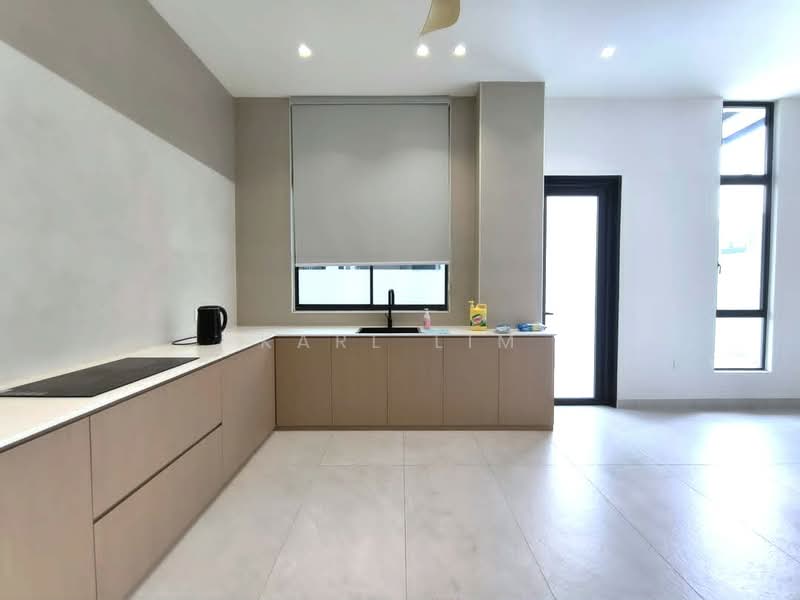 Semi-Detached House for Sale in Taman Gaya (Ulu Tiram) - Karl Lim - Kitchen - PropertyGuru.com.my