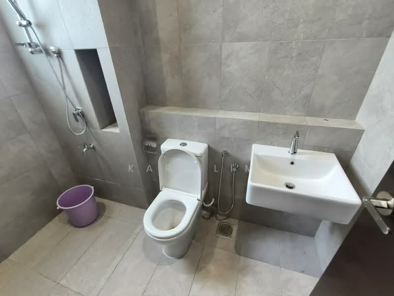 Semi-Detached House for Sale in Taman Gaya (Ulu Tiram) - Karl Lim - Bathroom - PropertyGuru.com.my