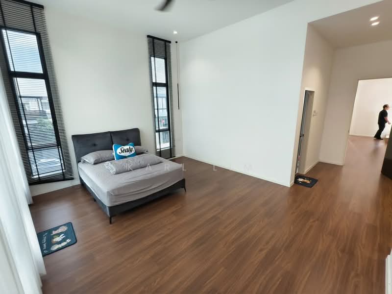 Semi-Detached House for Sale in Taman Gaya (Ulu Tiram) - Karl Lim - Bedroom - PropertyGuru.com.my