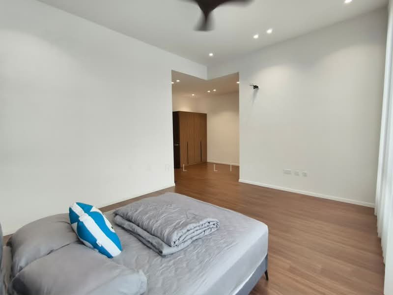 Semi-Detached House for Sale in Taman Gaya (Ulu Tiram) - Karl Lim - Bedroom - PropertyGuru.com.my