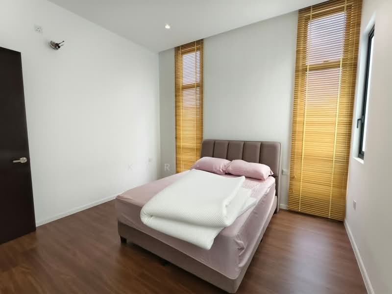 Semi-Detached House for Sale in Taman Gaya (Ulu Tiram) - Karl Lim - Bedroom - PropertyGuru.com.my