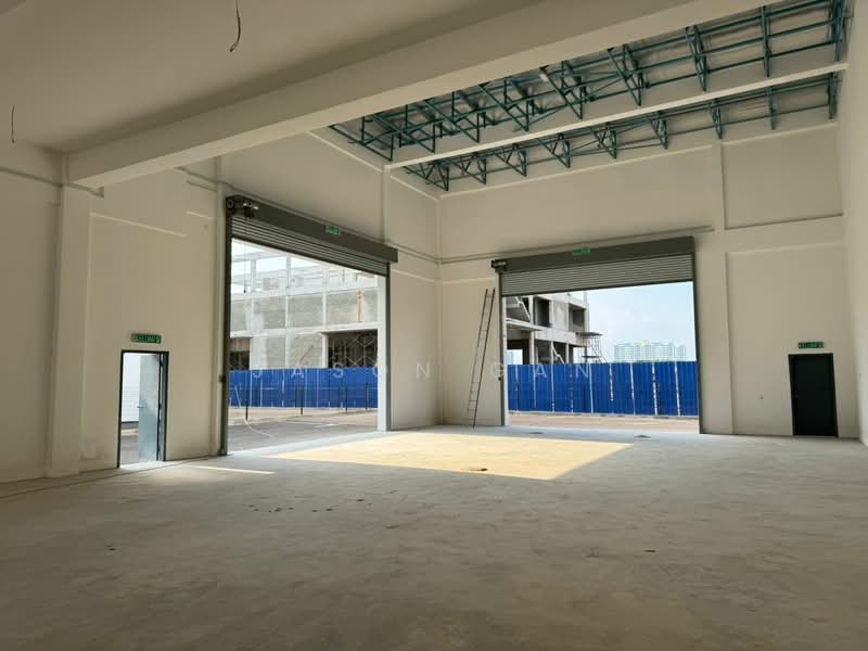 Semi-D Factory for Sale in Puchong (Selangor) - Jason Gan - Entrance - PropertyGuru.com.my