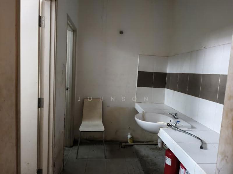 Kedai untuk Disewa di Bandar Dato Onn (Tebrau) - Johnson Chong - Interior - PropertyGuru.com.my