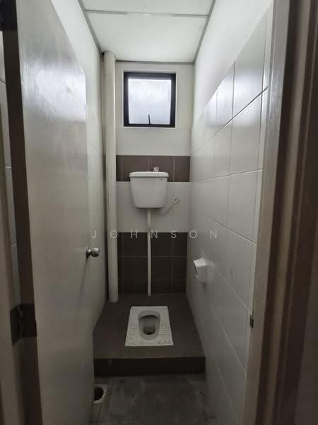 Kedai untuk Disewa di Bandar Dato Onn (Tebrau) - Johnson Chong - Bathroom - PropertyGuru.com.my