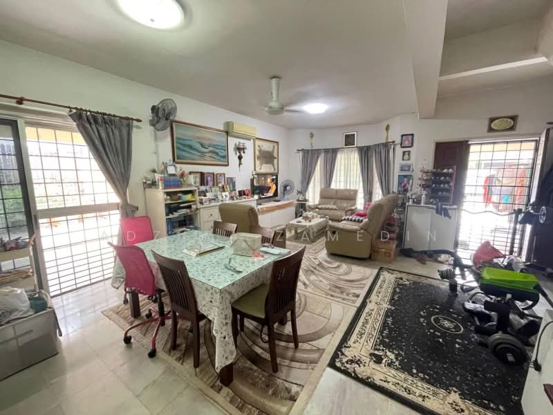2-storey Terraced House for Sale in Wangsa Maju (Kuala Lumpur) - Adzura Zamedin - Living Room - PropertyGuru.com.my