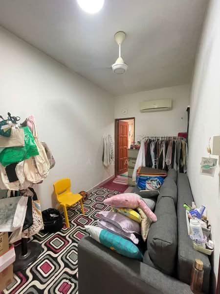 2-storey Terraced House for Sale in Wangsa Maju (Kuala Lumpur) - Adzura Zamedin - Living Room - PropertyGuru.com.my