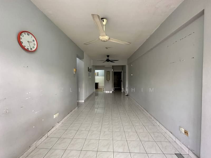 Condominium for Sale at Bayu Tasik 1 - Azli Ibrahim - Living Room - PropertyGuru.com.my