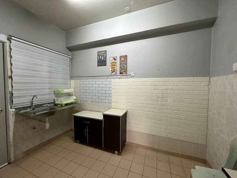 Condominium for Sale at Bayu Tasik 1 - Azli Ibrahim - Kitchen - PropertyGuru.com.my