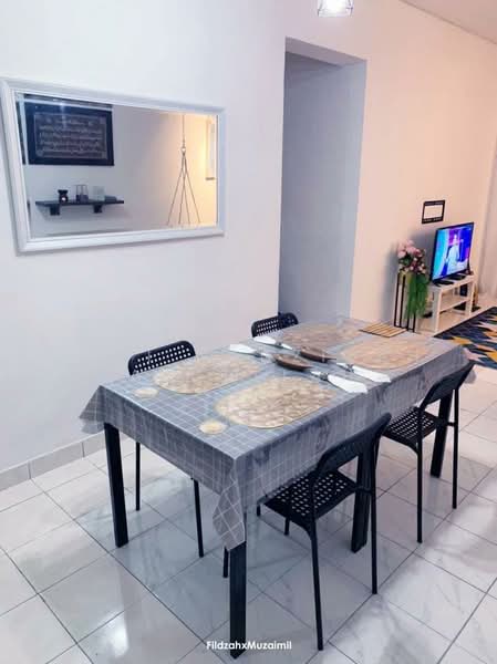 Apartment for Rent at Perdana Park - Siti Nadzirah Abdullah - Dining Room - PropertyGuru.com.my