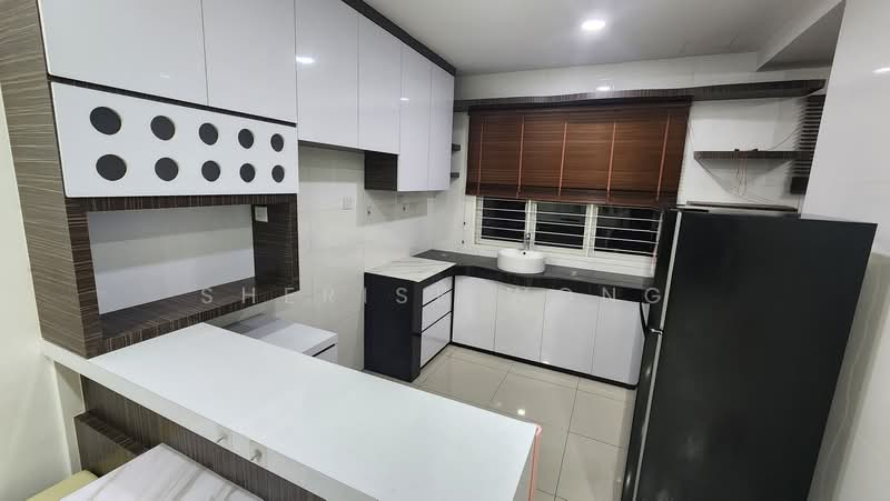 Rumah Teres 3-Tingkat untuk Disewa di Puchong (Selangor) - Sherise Wong - Kitchen - PropertyGuru.com.my