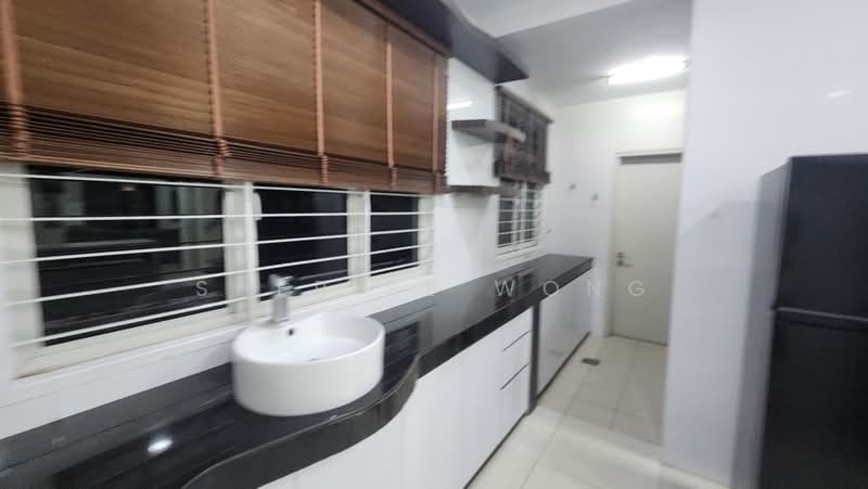 Rumah Teres 3-Tingkat untuk Disewa di Puchong (Selangor) - Sherise Wong - Kitchen - PropertyGuru.com.my
