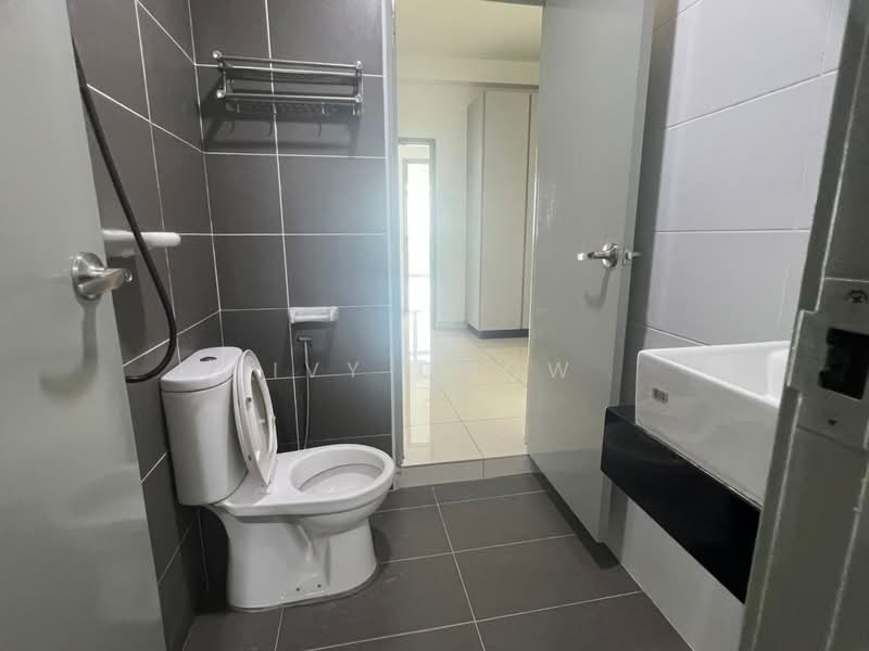 Service Residence for Rent at KSL Residence @ Daya - Ivy Chow - Bathroom - PropertyGuru.com.my