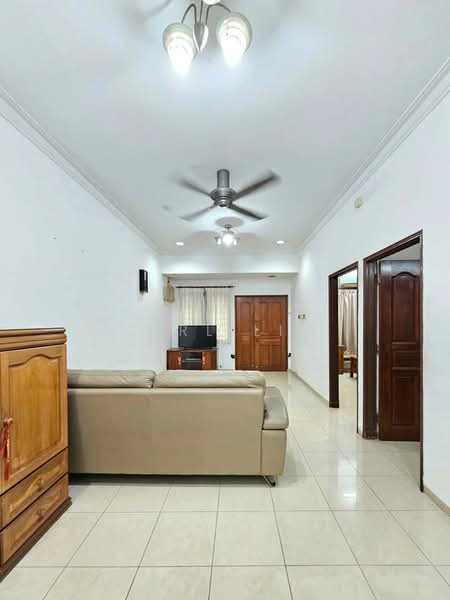 Rumah Teres 1-Tingkat untuk Dijual di Taman Johor Jaya (Johor Bahru) - Karl Lim - Living Room - PropertyGuru.com.my
