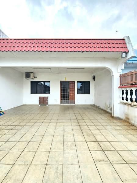 Rumah Teres 1-Tingkat untuk Dijual di Taman Johor Jaya (Johor Bahru) - Karl Lim - Exterior - PropertyGuru.com.my