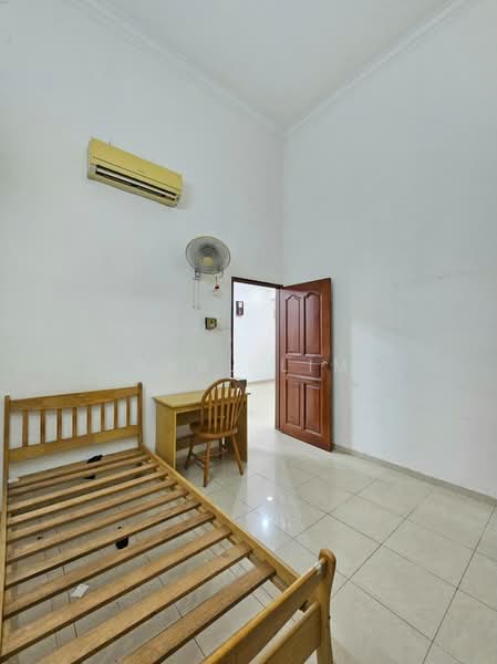 Rumah Teres 1-Tingkat untuk Dijual di Taman Johor Jaya (Johor Bahru) - Karl Lim - Bedroom - PropertyGuru.com.my