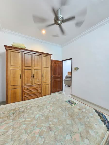 Rumah Teres 1-Tingkat untuk Dijual di Taman Johor Jaya (Johor Bahru) - Karl Lim - Bedroom - PropertyGuru.com.my