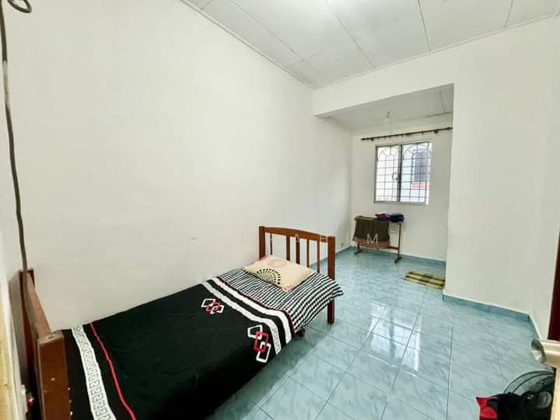 Rumah Teres 2-Tingkat untuk Dijual di Bandar Baru Bangi (Selangor) - Azizirrahim . - Bedroom - PropertyGuru.com.my