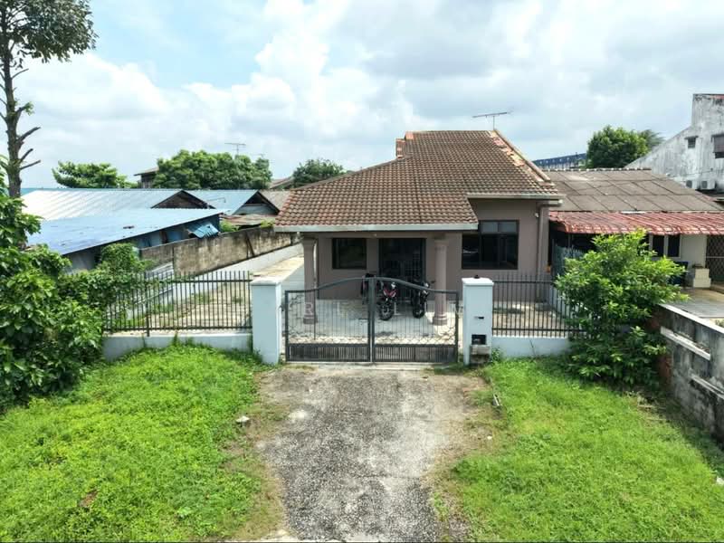 Rumah Berkembar untuk Dijual di Taman Tampoi (Tampoi) - Karl Lim - Exterior - PropertyGuru.com.my