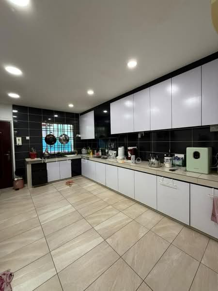 2-storey Terraced House for Sale in Taman Bukit Jaya (Ulu Tiram) - Nico Chong - Kitchen - PropertyGuru.com.my