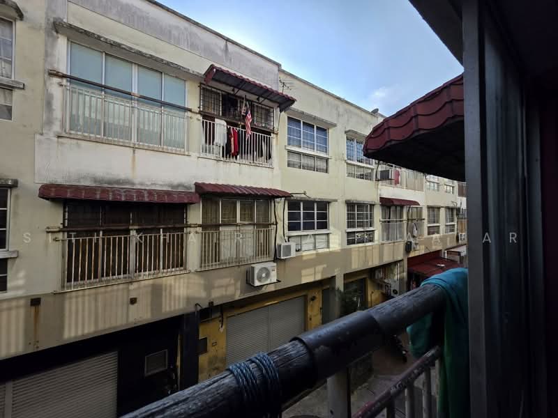 Pangsapuri untuk Dijual di Suria Apartment - SITI KHAIRIYAH JAAFAR - Exterior - PropertyGuru.com.my