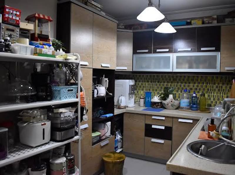 2-storey Terraced House for Sale in Seksyen 5 Wangsa Maju (Wangsa Maju) - Azli Ibrahim - Kitchen - PropertyGuru.com.my