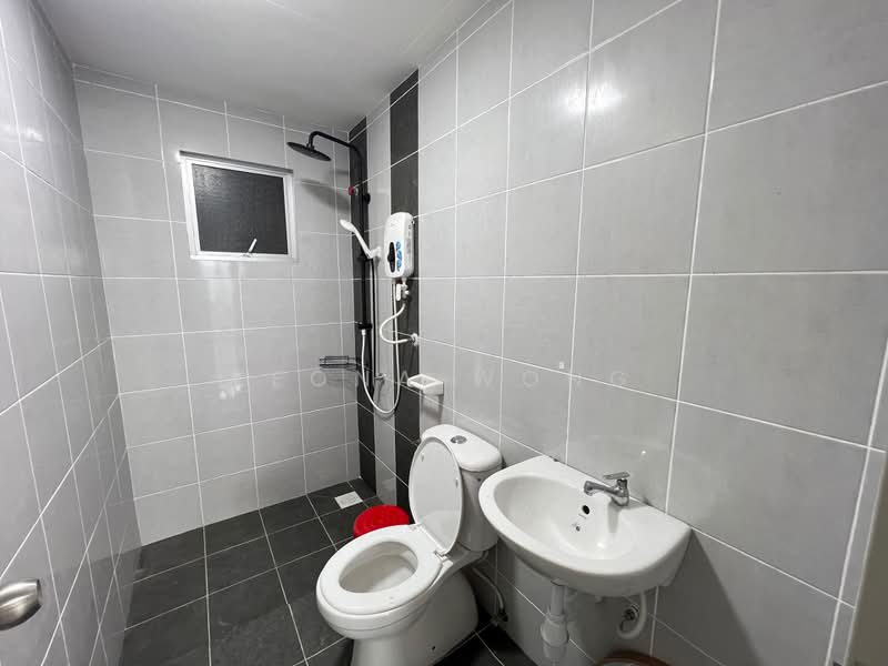 Pangsapuri untuk Disewa di Idaman BSP - Leona Wong - Bathroom - PropertyGuru.com.my