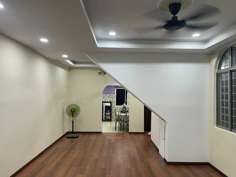 Rumah Teres 2-Tingkat untuk Dijual di Taman Sri Gombak (Gombak) - Kevan Wong - Living Room - PropertyGuru.com.my