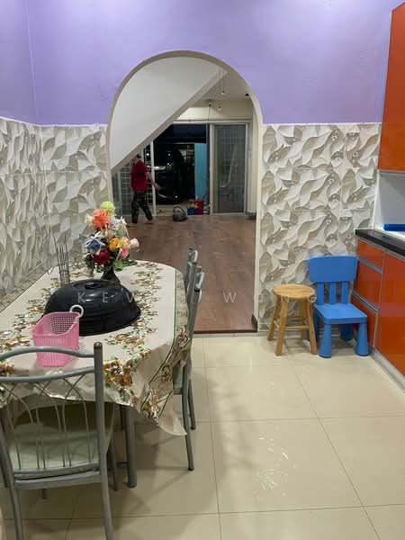 Rumah Teres 2-Tingkat untuk Dijual di Taman Sri Gombak (Gombak) - Kevan Wong - Dining Room - PropertyGuru.com.my