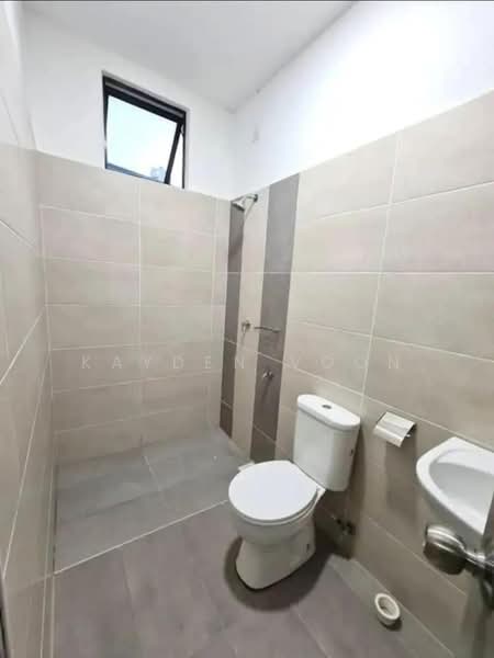Rumah Kluster untuk Dijual di Taman Mutiara Mas (Skudai) - Kayden Voon - Bathroom - PropertyGuru.com.my
