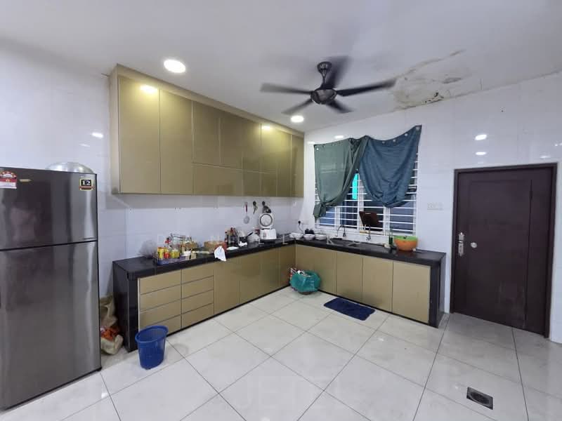 Rumah Berkembar untuk Dijual di Bandar Bestari (Klang) - Daniel Kok - Kitchen - PropertyGuru.com.my